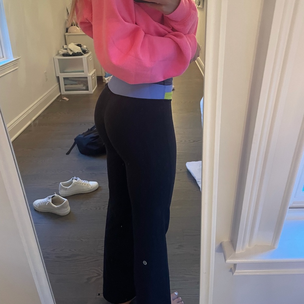 Lululemon flare pants don’t sell anymore!!